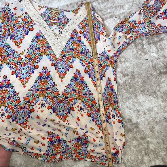 Democracy blouse top floral print boho bubble sleeve Lace V-neck SZ SM Aztec - Picture 8 of 10